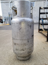 Load image into Gallery viewer, 33 lbs Forklift Propane Tank
